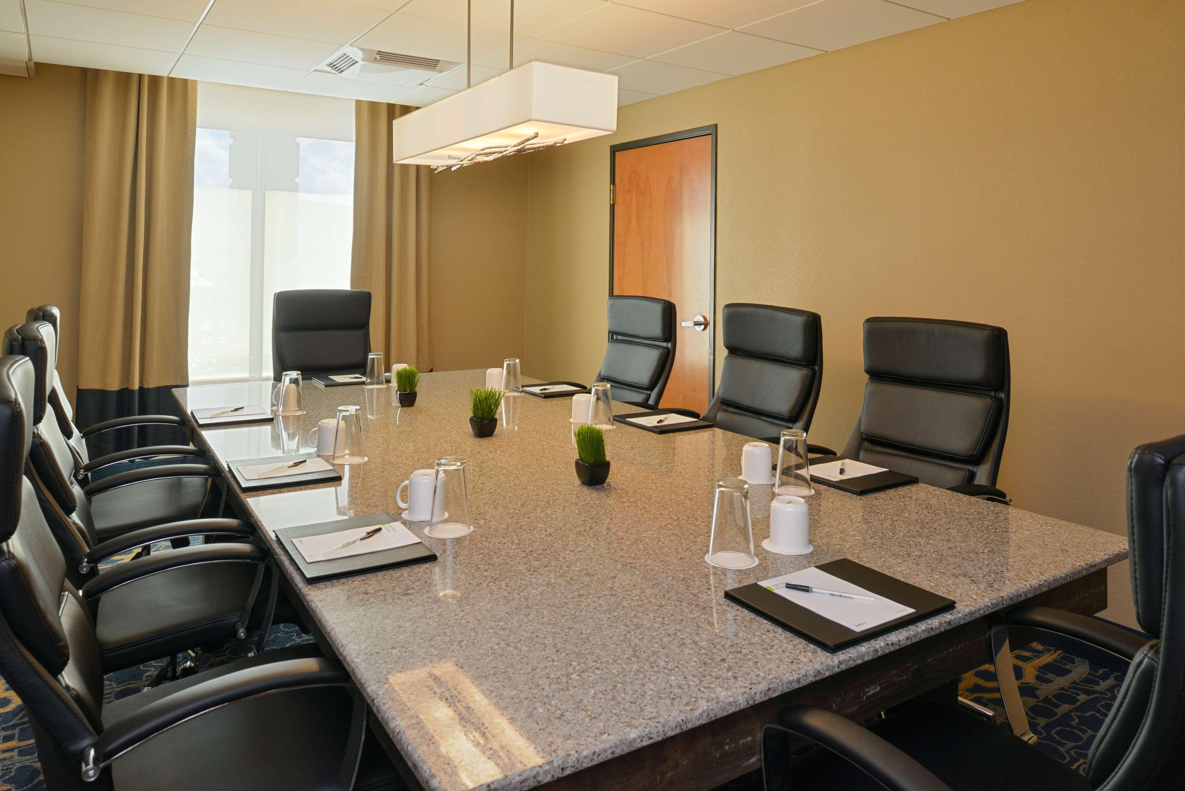 Comfort Inn & Suites New Orleans Airport North Кеннер Экстерьер фото
