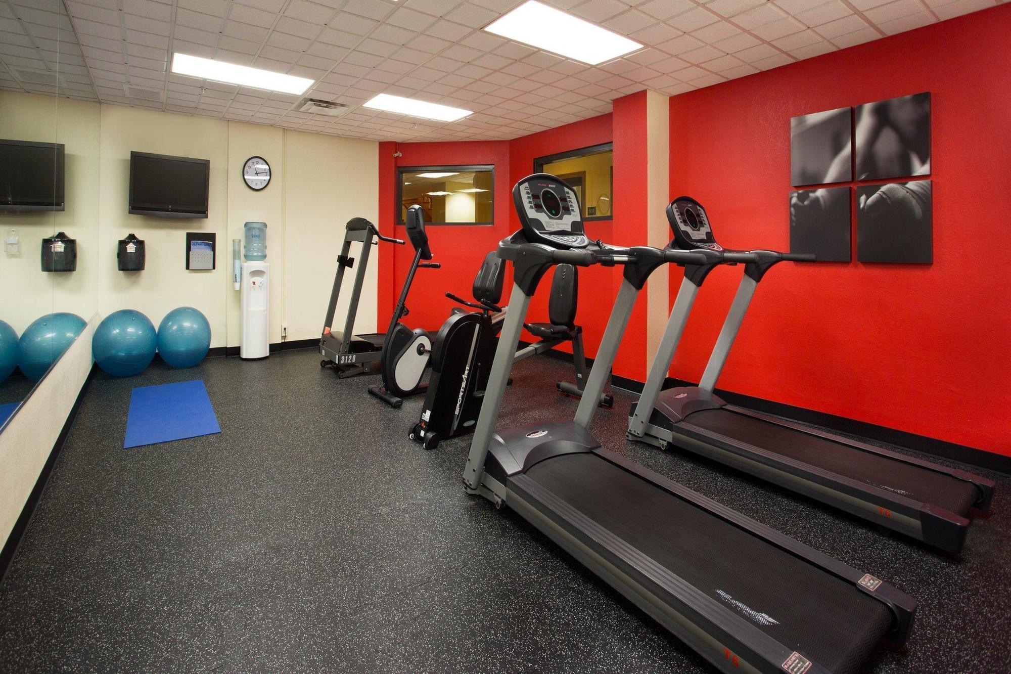 Comfort Inn & Suites New Orleans Airport North Кеннер Экстерьер фото